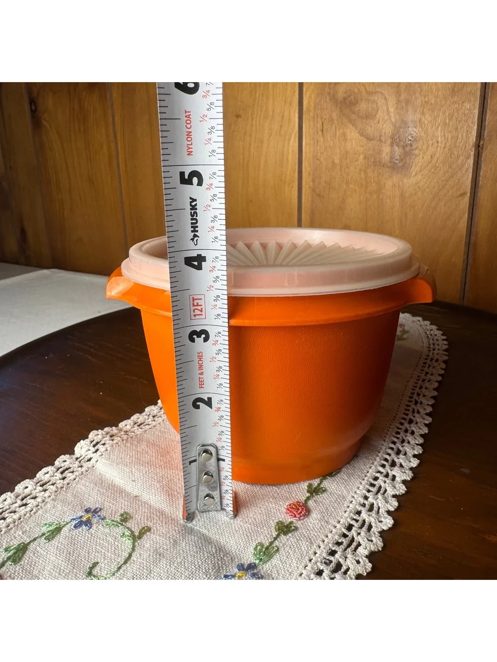 Tupperware vintage orange
